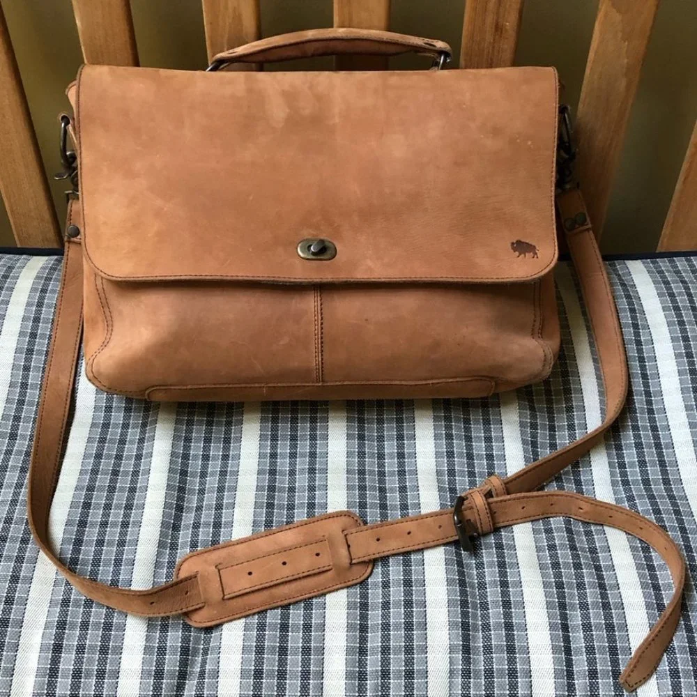BUFFALO JACKSON TRADING CO. Denver Leather Messenger Laptop Bag Brown - Picture 14 of 14